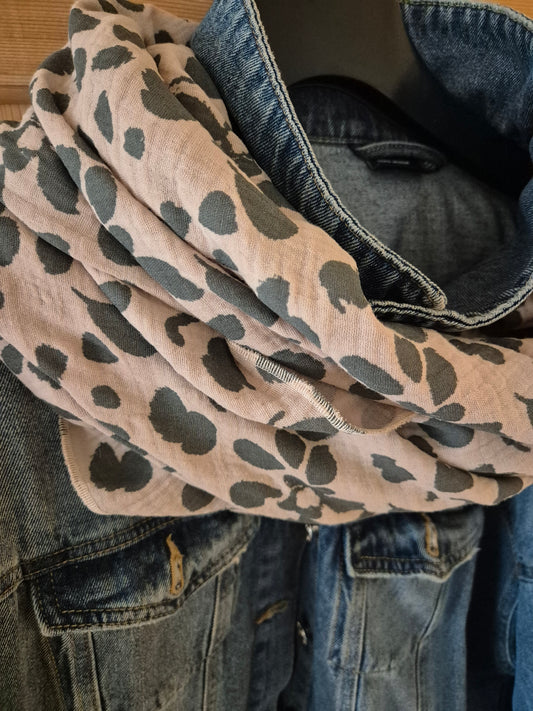 Green flower Cotton Stole Scarf - Cozy Print Wrap - Versatile Shawl for Travel - Boho Fashion Accessory - Ideal Gift XXL scarf (Kopie)