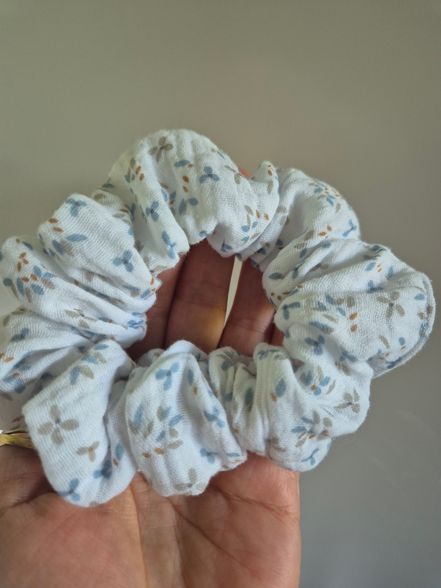 Göteburg Scrunchie Hair bobble Haargummi handmade Ponytail holder perfect gift hair accessories chic hair tie