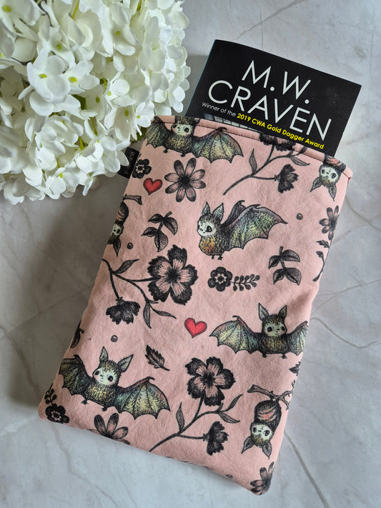 Cute Fledermaus Pink Sealover Buchhülle Ereader Hülle - 3 Sizes - Handmade by me in Switzerland