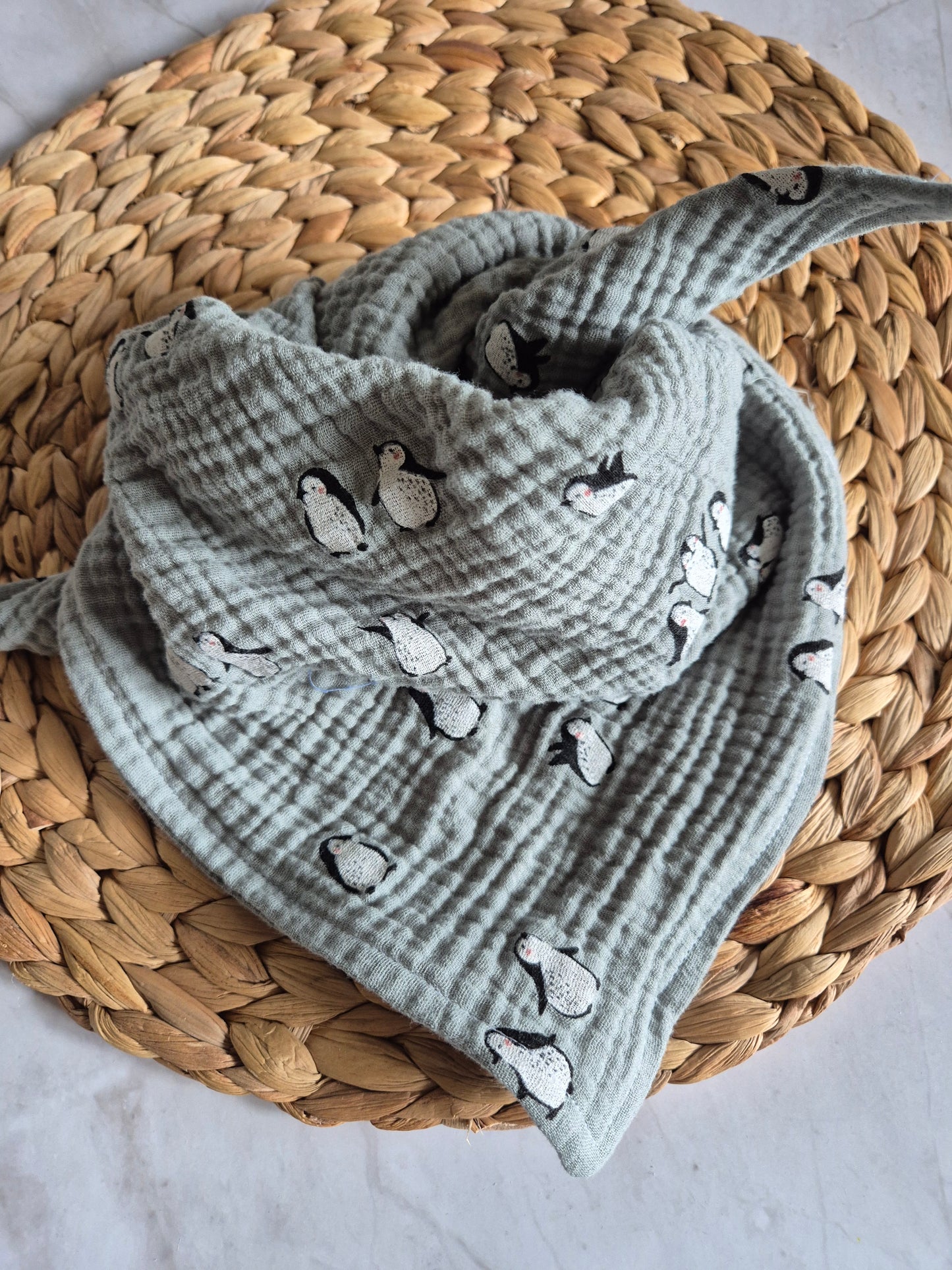 Kinderschals aus 100% Baumwollmusselin vegane Kinderkleider; Halstuch für Kinder; Geschenk für Adventskalender, Marienkäfer Pinguin Bären